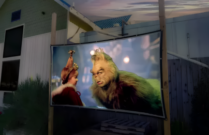 Holiday Movies Under the Stars    website
