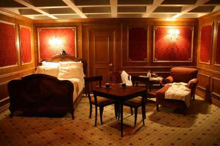 Passenger-Gallery-34_First-Class-Cabin-2048x1365