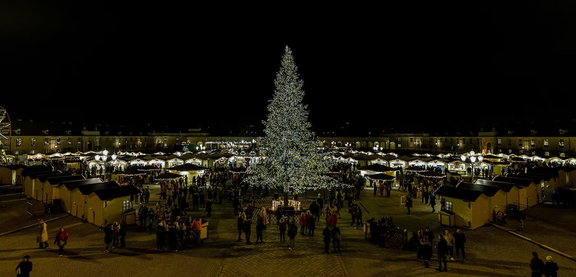 Christmas Market-Weihnachtsmarkt