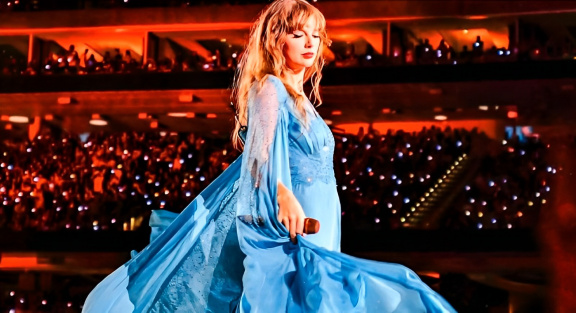 Holly Dolly Holidays Rapunzel Family Concert