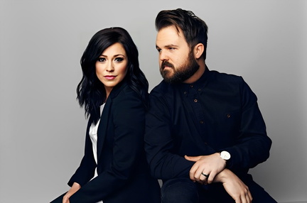 Kari Jobe with Cody Carnes (1)
