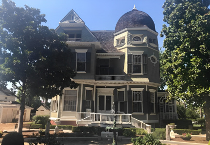 Tours of Heritage House