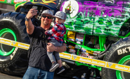monsterjam-pit-party 0