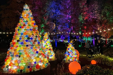 Conservatory-Aglow-at-Franklin-Park-Conservatory_54_990x660