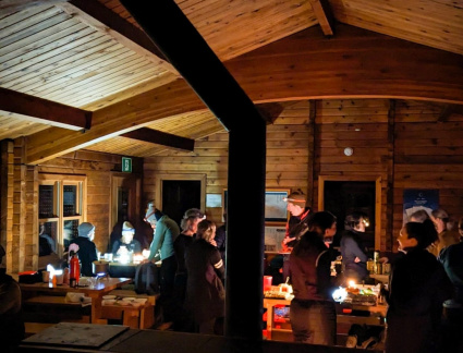 Night snowshoeing and dinner