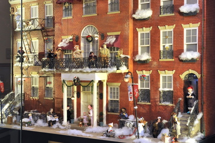 Dayvewood-Drive-1940s-Holiday-Season