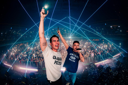 Loud Luxury