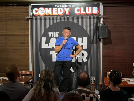 The+Laugh+Tour+Comedy+Club+Rich+Kiamco+stage+full+123 1+2