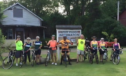 Bikeway Adventure - a Smart-guided Selfie Cycle Tour enhanced