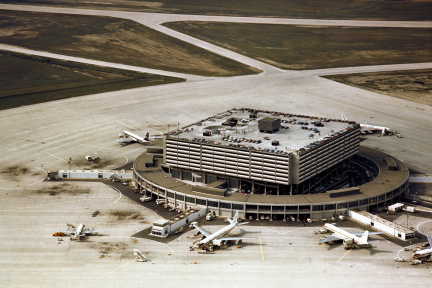 terminal-1-990x660-1
