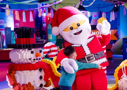 image-with-text-7-5-santa