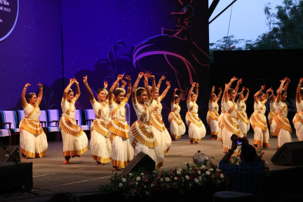 16tv nishagandhi fest photo 4
