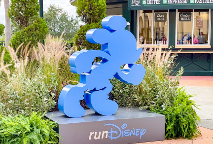 2021-WDW-ESPN-Wide-world-of-sports-rundisney-expo-merchandise-bib-pick-up-general-18-2-scaled