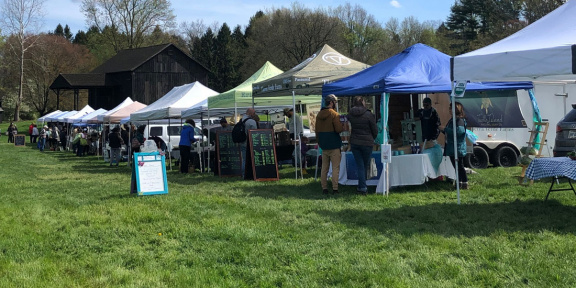 howe-meadow-farmers-market-spring