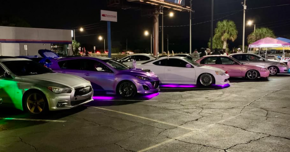 Pistons and Pins Car Meet