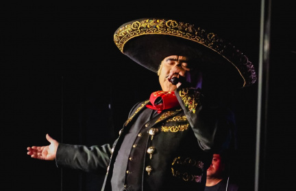 Tribute to Vicente Fernandez