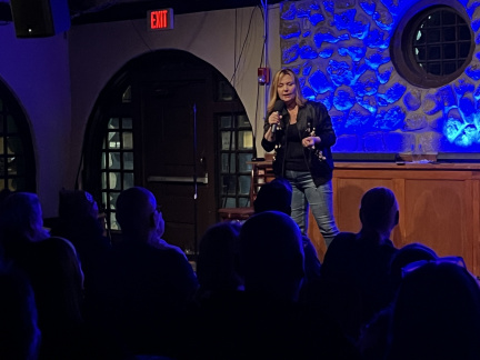 Queer Qomedy Queens