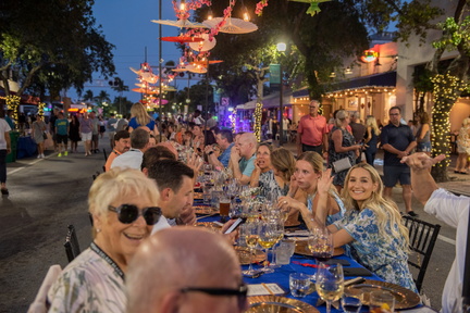savor_the_avenue_2023