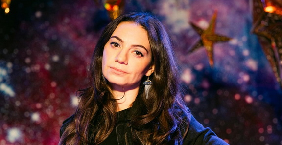 Liz Miele