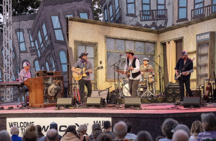 The Kenny Brothers Band and Foxglove
