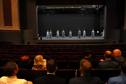 Hull New Theatre Backstage Tour