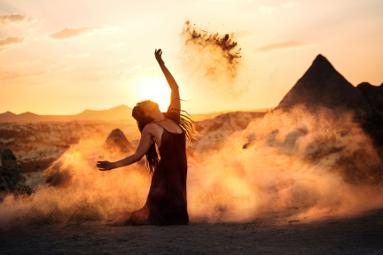 divine-feminine-power-photography-by-anna-heimkreiter