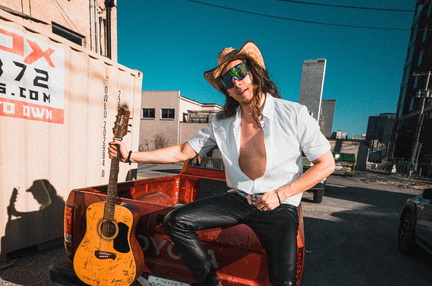 Sullivan King