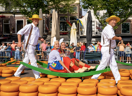 Dutch Cheese Markets Alkmaar enhanced.jpg