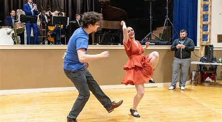 Winter Swing Shot - Special Solo Jazz