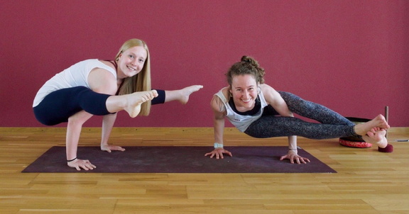niyama-yoga-workshop-arm-balance