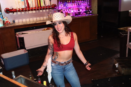 thirsty+horse+dance+hall+&+saloon