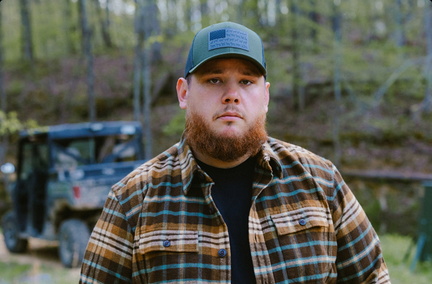 Luke Combs.v1