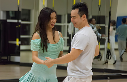 Salsa Dance, Beginning