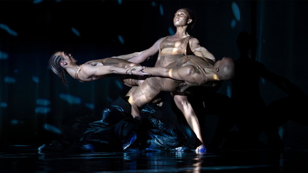 5+ +BLACK+HOLE+-+Photo+by+Delaney+Greenberg,+courtesy+of+Kelly+Strayhorn+Theater.jpg