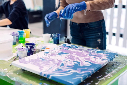 Acrylic Paint Pour class