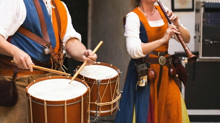 Take-on-a-Tudor-Song