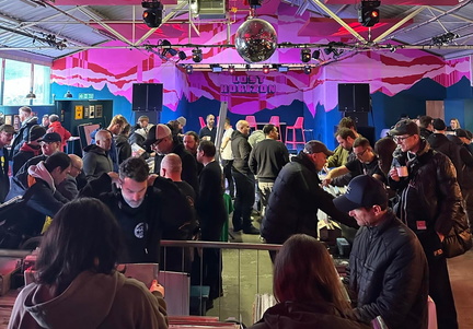 Black Gold Vinyl Fair 6