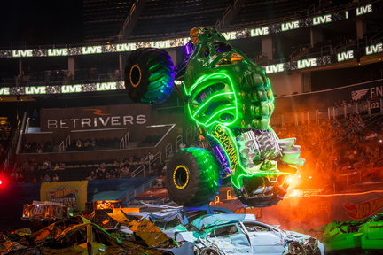 Hot Wheels Monster Trucks Live - Glow-N-Fire..