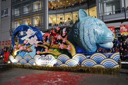 Alaska-Airlines-float