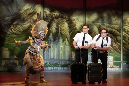 hr_1800x1200_1800-1200-221_Trinity-Posey-Sam-McLellan-and-Sam-Nackman-in-THE-BOOK-OF-MORMON-North-American-tour_Photo-by-Julieta-Cervantes