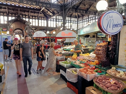 stall-inside-central
