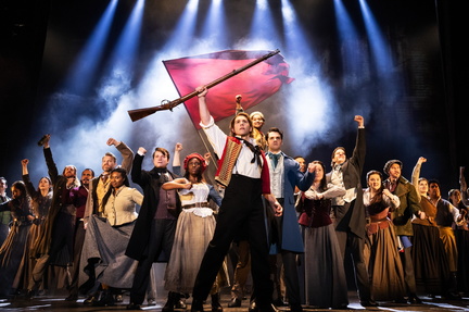 01 LES MIS TOUR 02 24 0522 PJZEDIT v002