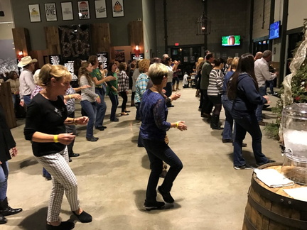 Pub-line-dancing