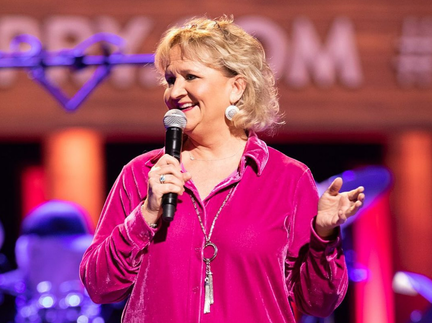 Chonda Pierce