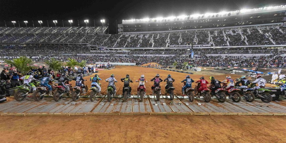 2019BikeWeek DaytonaBeach DAYTONA-Supercross SpeedwayCredit-3- 04BAF978-BD23-D534-99237DDD0DC33403 04bc7621-a228-e008-ab415a94662a3c7d