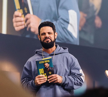 Elevation Worship &amp; Steven Furtick