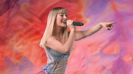 TOTALLYTAYLORPIC22