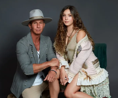 Benny, Mia y Erik Rubin-Raíces
