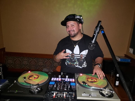 90's v 00's with DJ Mel- V and DJ B Wes