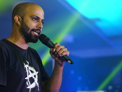 Death by Laughter vivek